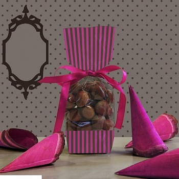 Артикул 70147LCR4 — Дизайнерский БОПП-пакет «LUXURY CHOCO ROSE» для конфет, прозрачный, 250 г, 6×4×26 см — цена за штуку 29.42 руб. Дизайнерский БОПП-пакет «LUXURY CHOCO ROSE» для конфет, прозрачный, 250 г, 6×4×26 см